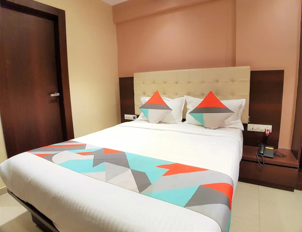 Hexa Malad Suite