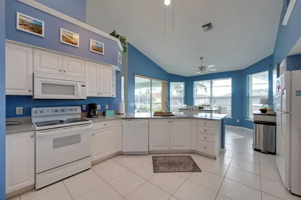 Marco Island Home w/ Southwest Sun & 2 Mi to Beach