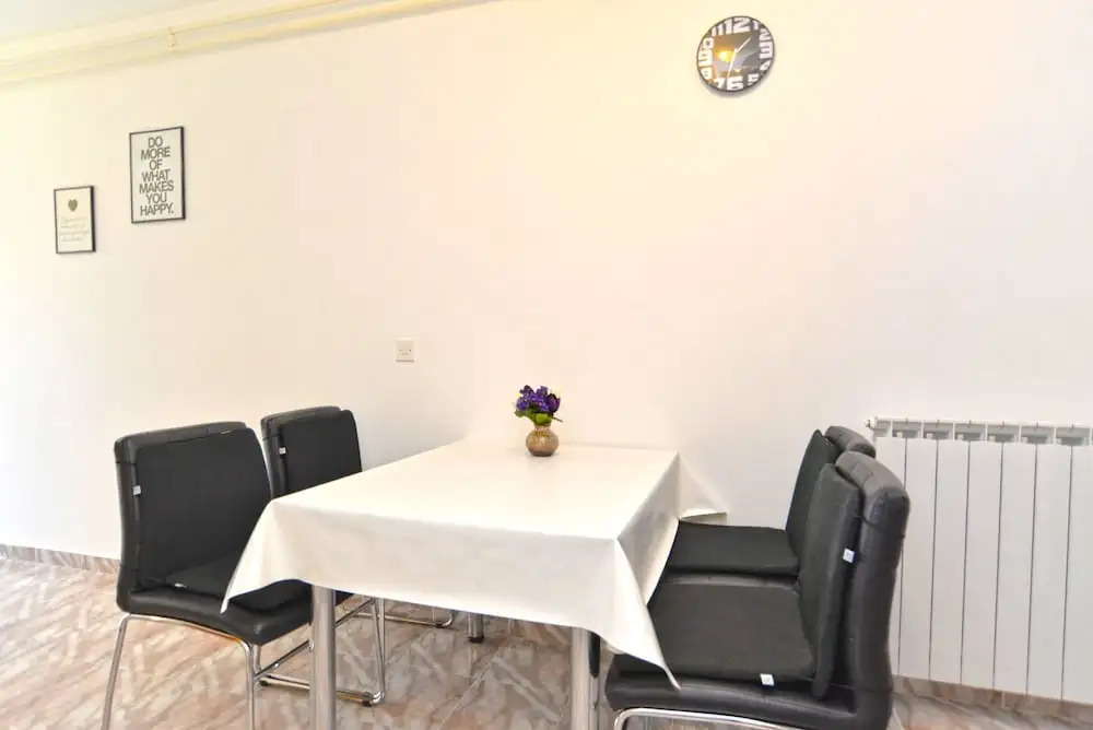 Apartment 628