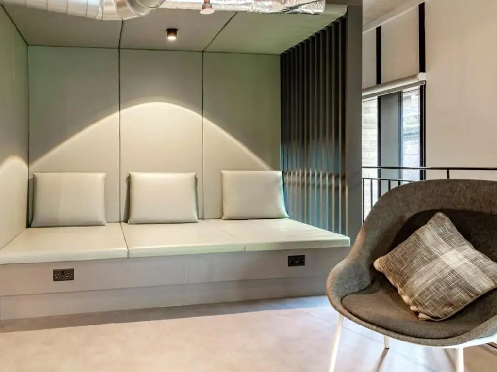 1 Night Free Private Rooms in LEICESTER - SK