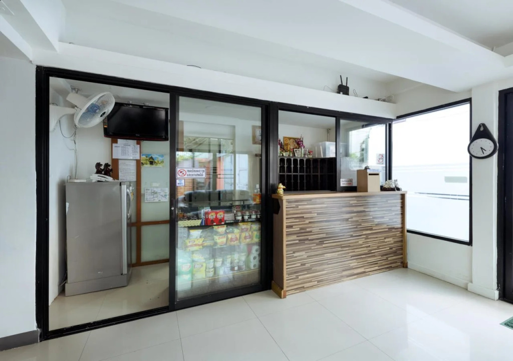 Nine Place - Sukhumwit Soi 40-Rama4 branch