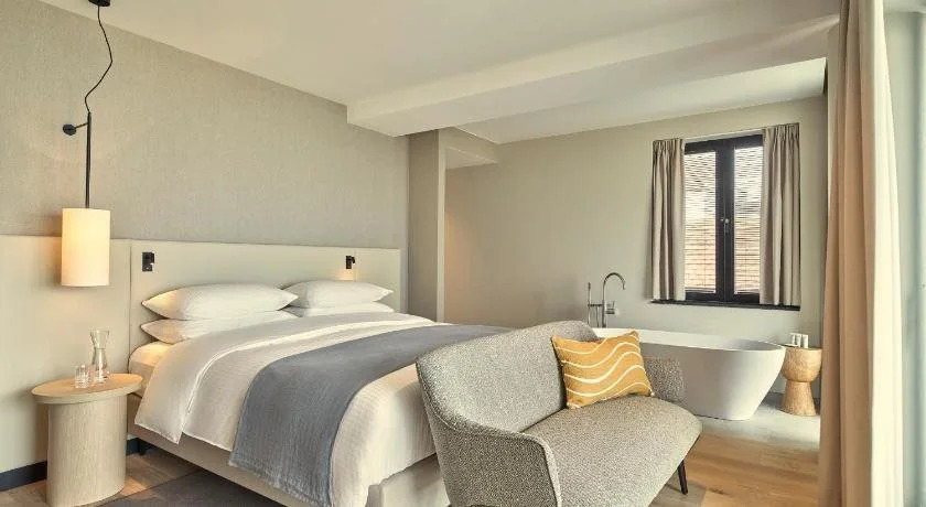Hotel de Blanke Top