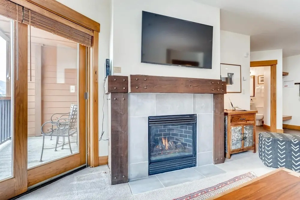 The Springs Premier 2 Br/2 Bath- Walk To Slopes 2 Bedroom Condo