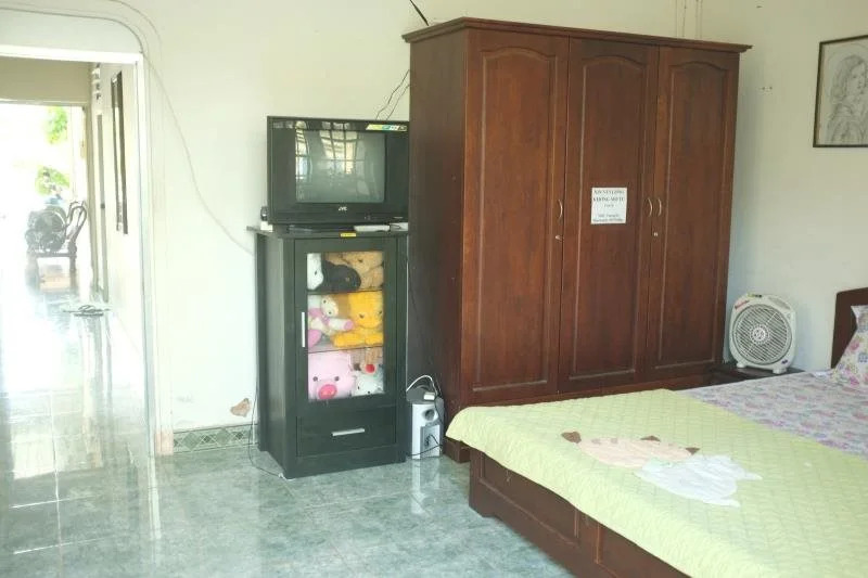 V Homestay
