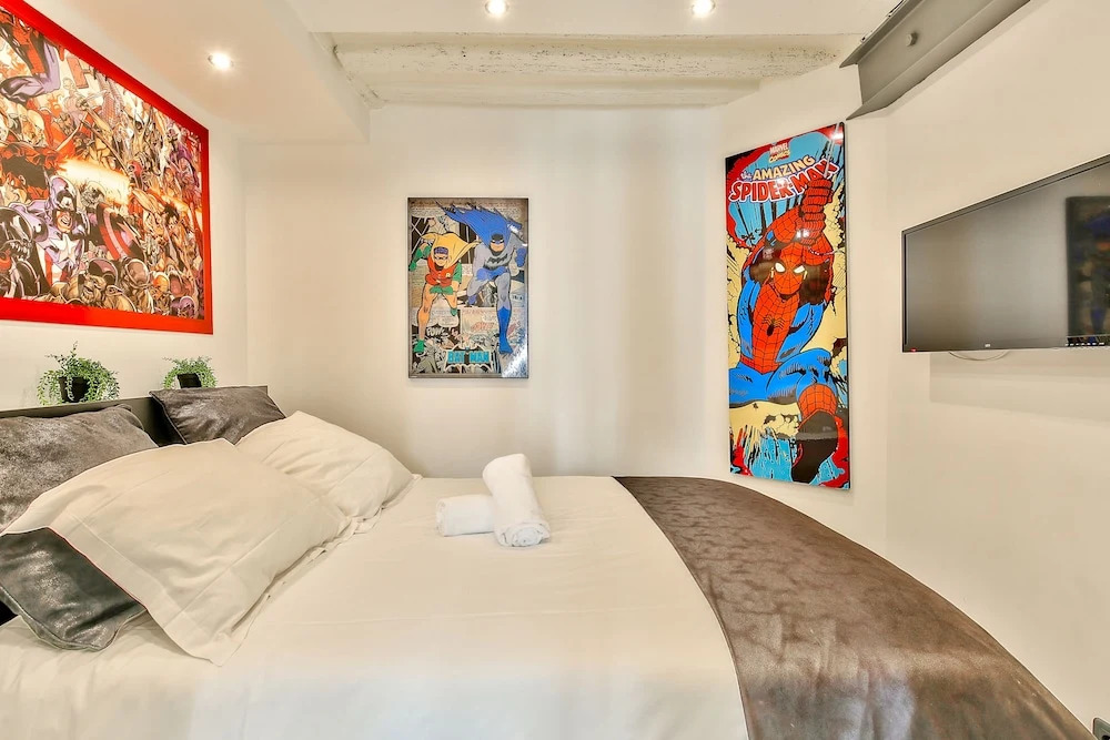 15 - Atelier Montorgueil Super Heros
