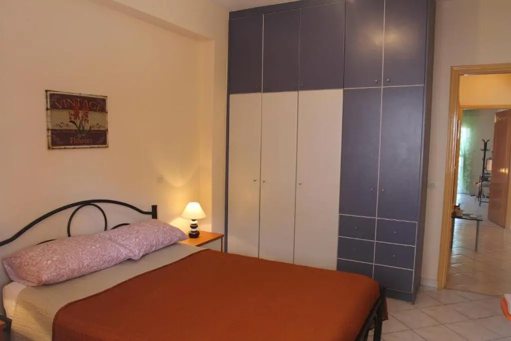 Tritsa House, 3-bedroom apt next to Corfu Town and airport