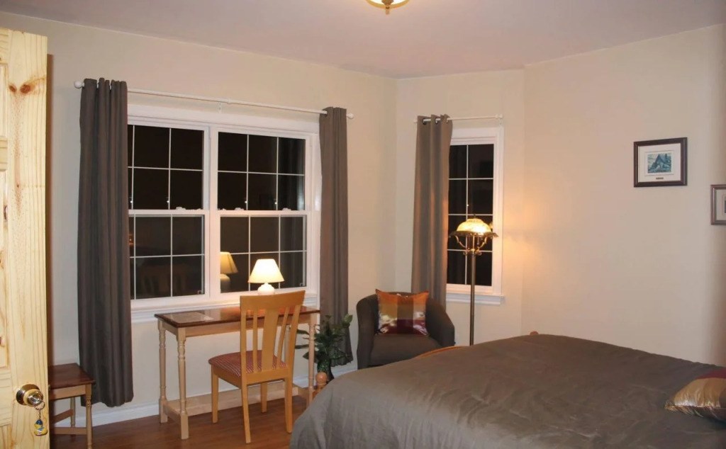 The Fiddle and the Sea Bed and Breakfast