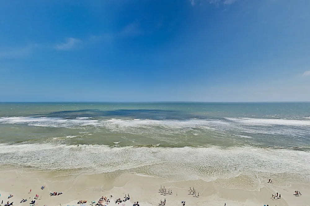 All-suite W/ Gulf-view Balcony & Pool Access 2 Bedroom Condo