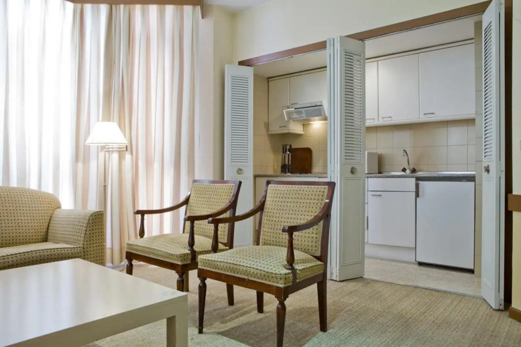 Отель Espahotel Plaza Basílica