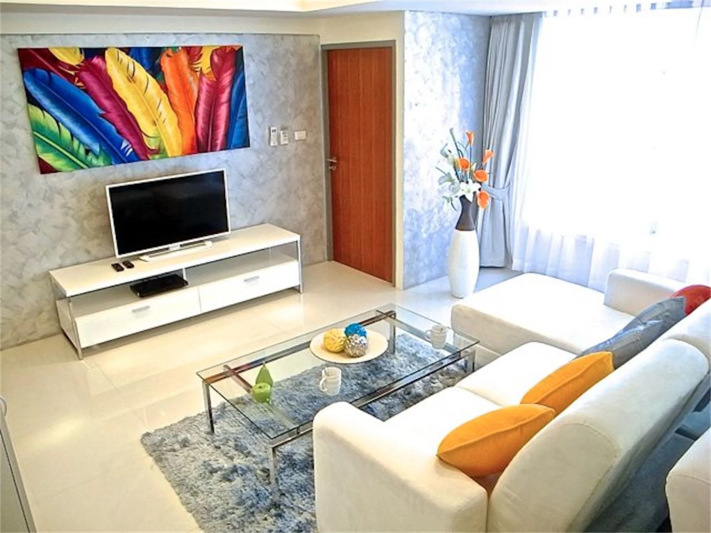 Kata Plaza 1 bedroom Modern Apartment