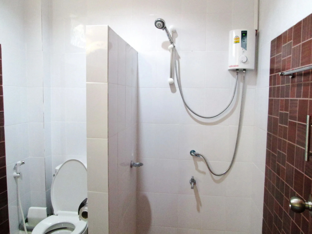 Lanta Riviera Villa Resort
