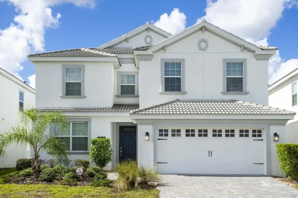 Luxurious Single Family Home w Pool Close to Disney 1568M
