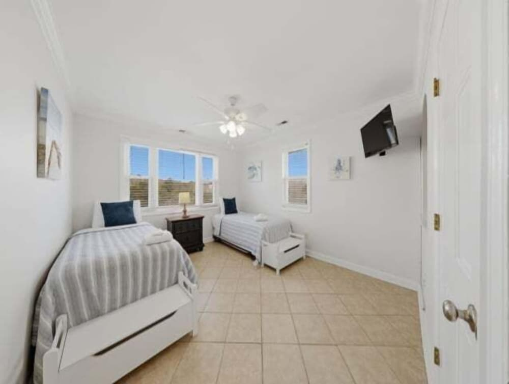 A Shore Thing Kb 5 Bedroom Villa