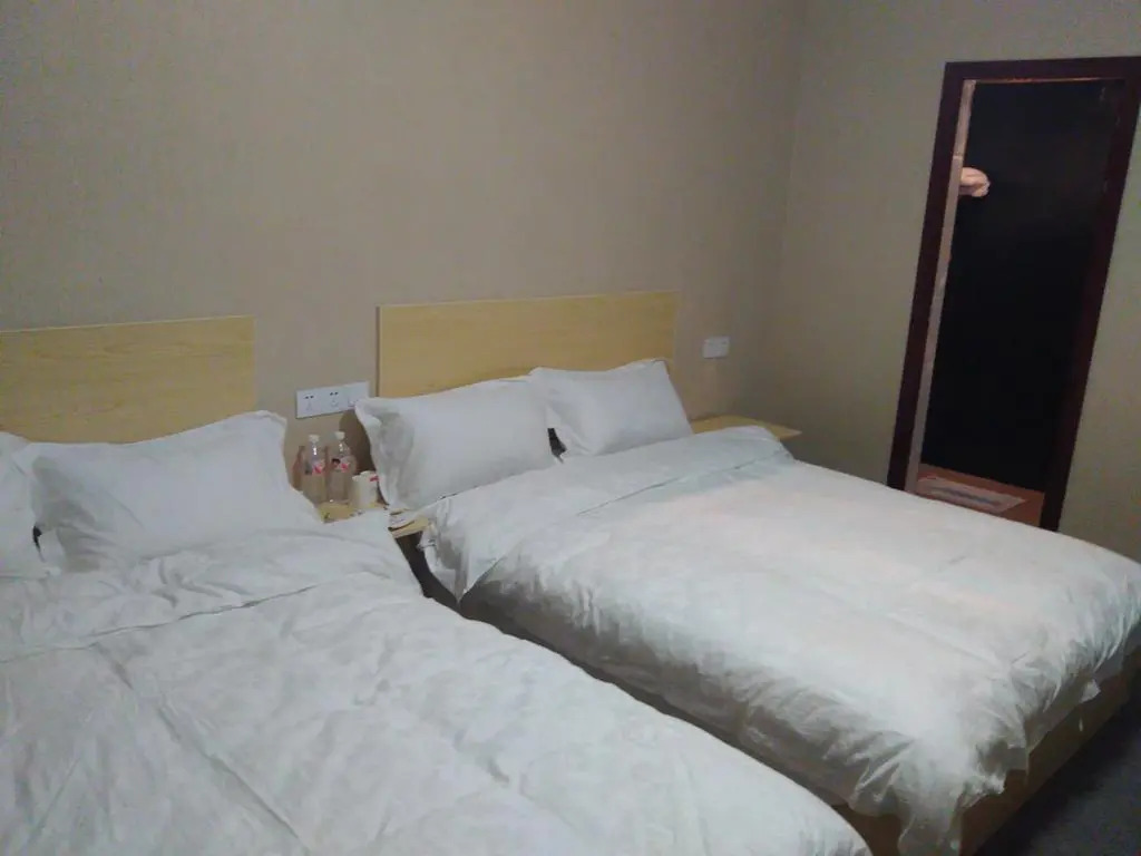 Hua Guo Yuan Express Hostel