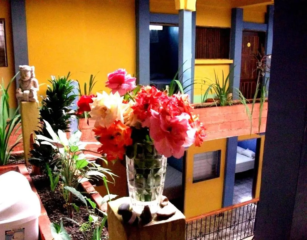 Hotel & Hostal Yaxkin Copan