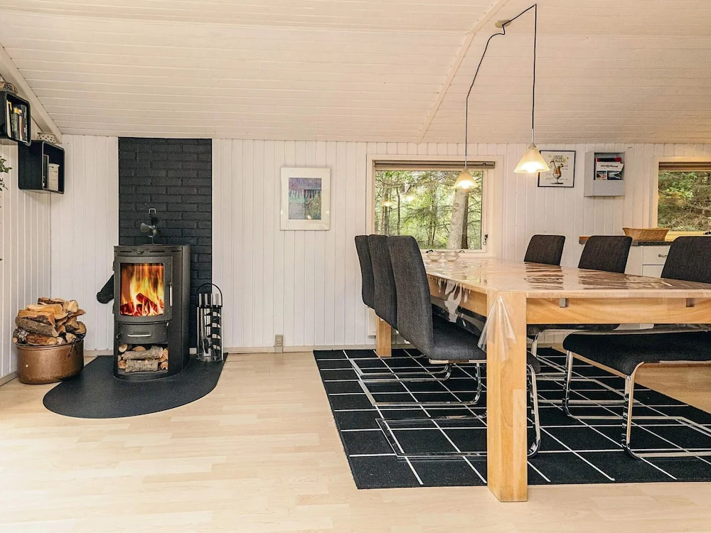 5 person holiday home in Ålbæk