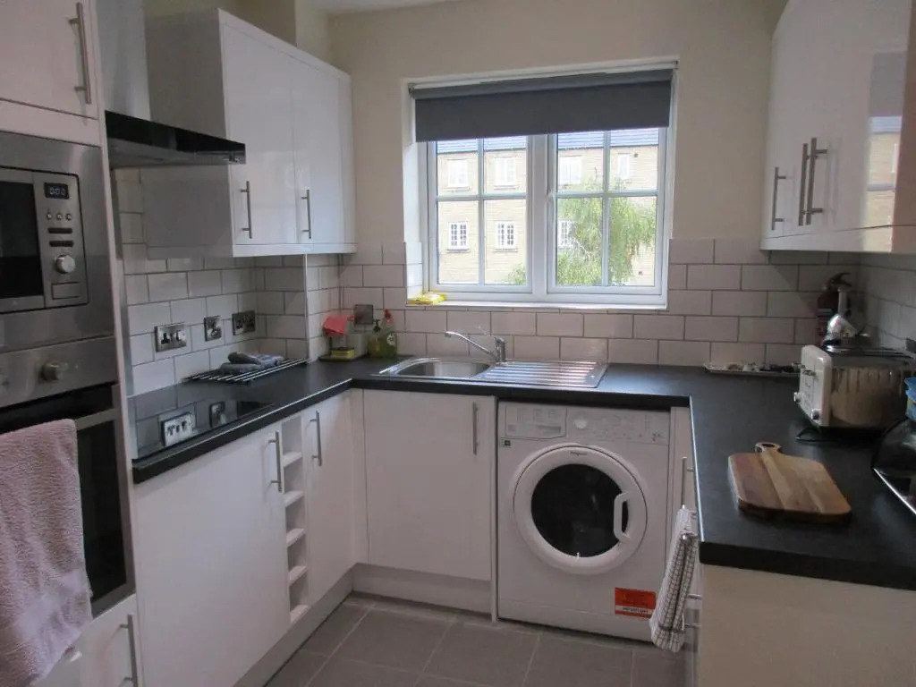 20 Nightingale Gardens, Coton Park, Rugby CV23 0WT