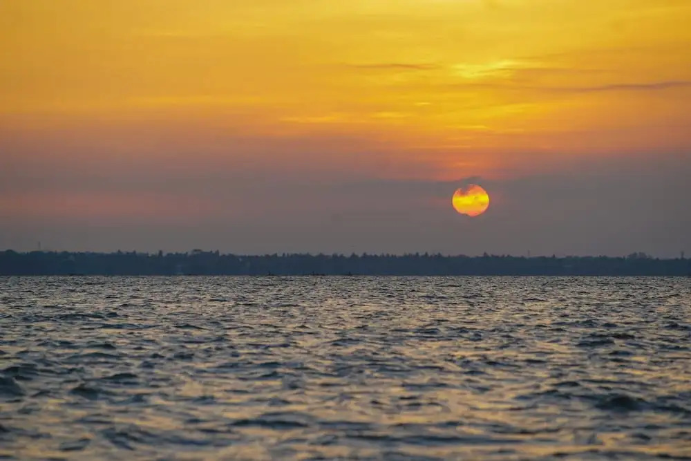 Lagoon Bay Negombo