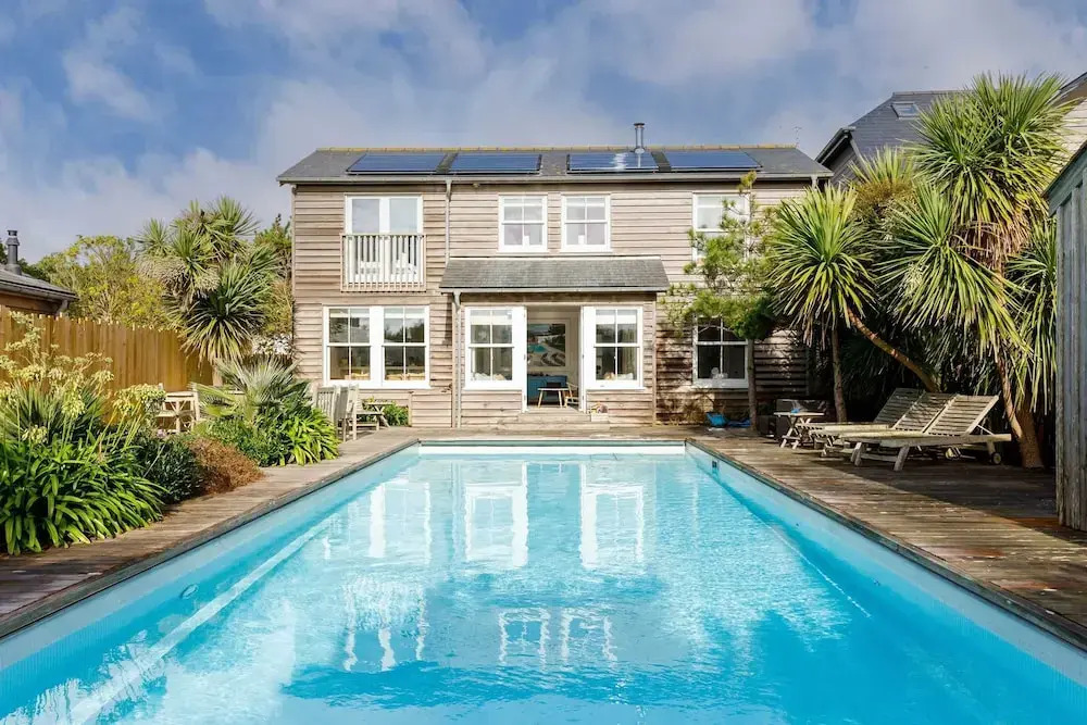 Beachfront House w Pool Steam
