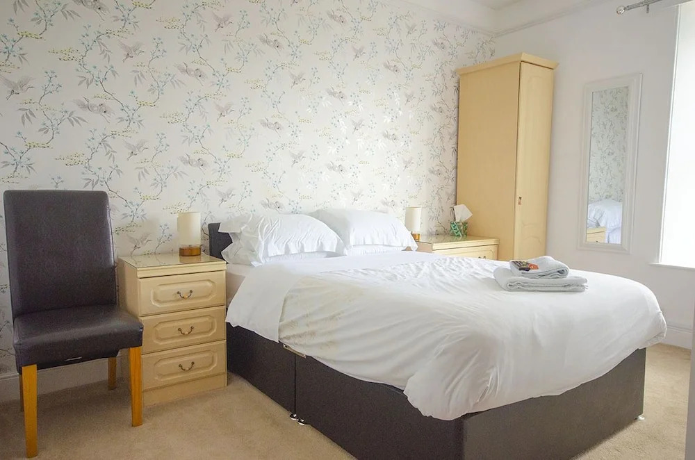 Headlands Guest House