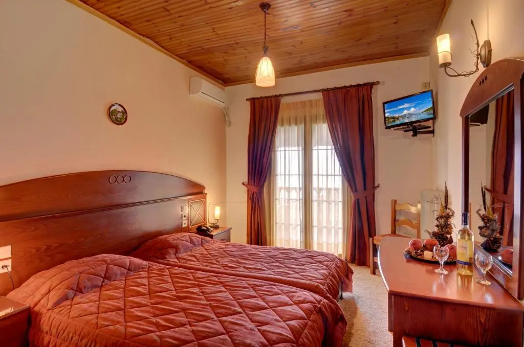 Chania Hotel