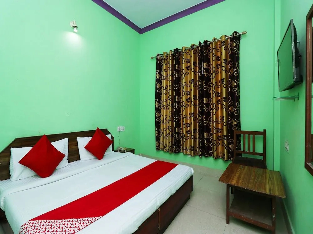Oyo 44250 New Hotel Shivlok