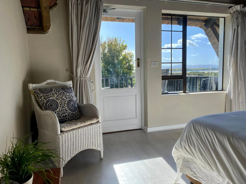 i-LOLLO Bed & Breakfast at the River Mouth