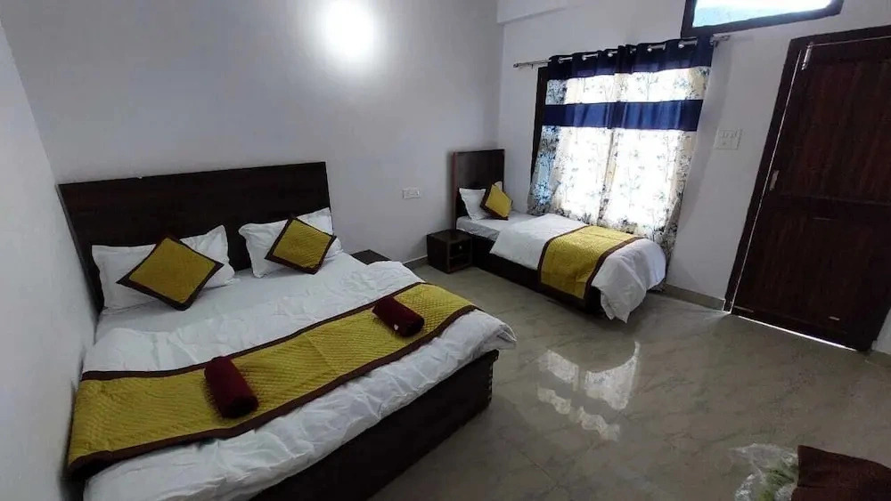 Sarvaheet Yoga And Retreats