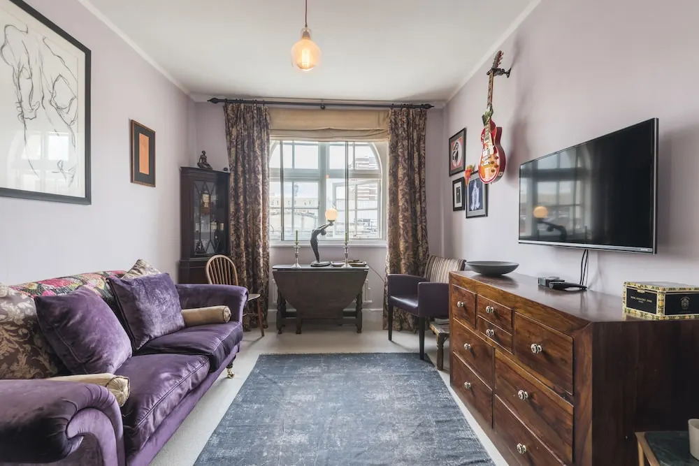 Bohemian home by Kings Cross