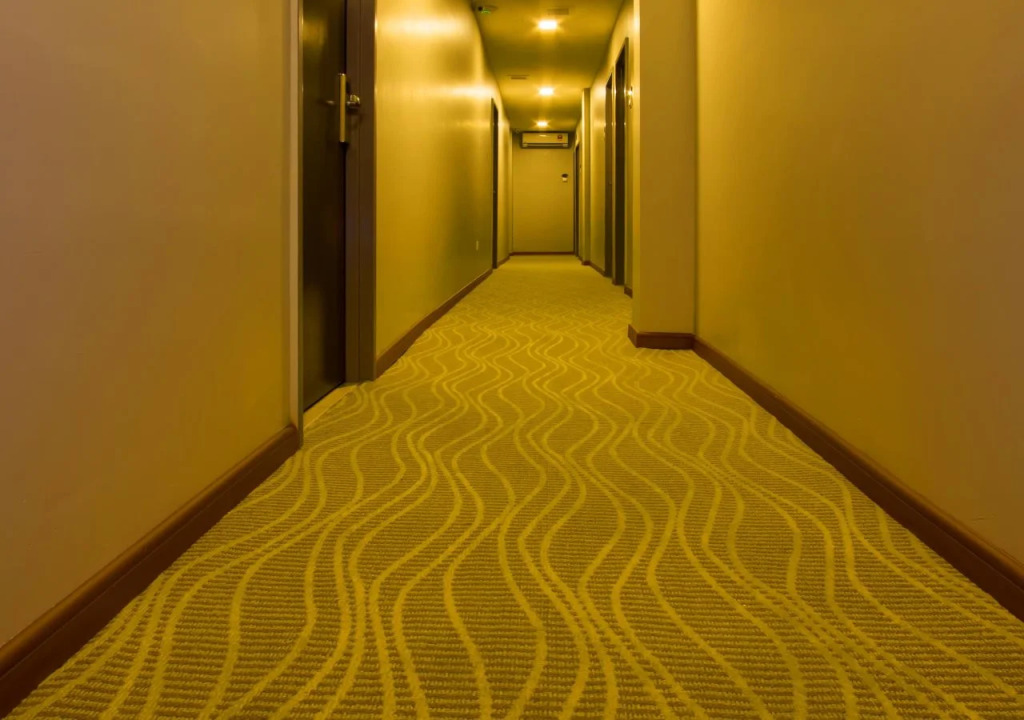 Prince 33 Hotel