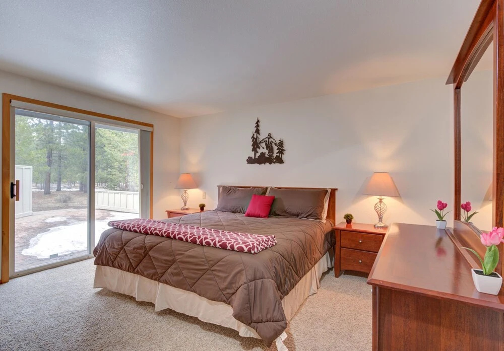 Poplar Lane #26 by Village Properties at Sunriver