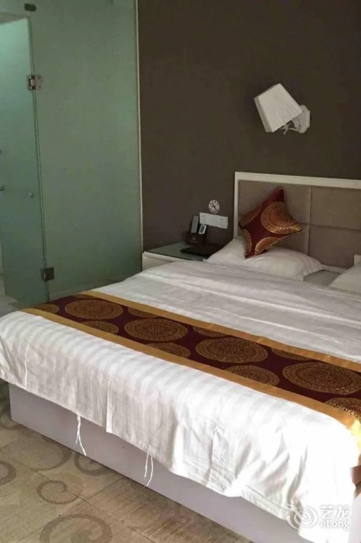 Lan Jue Hotel