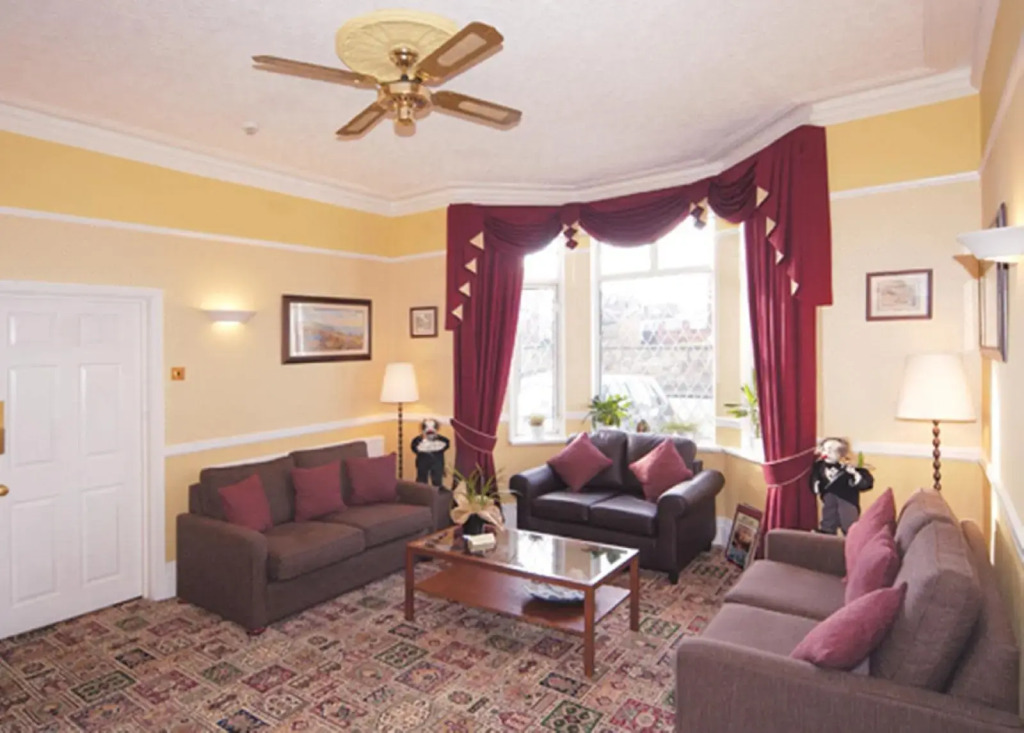 Buckinghams Hotel