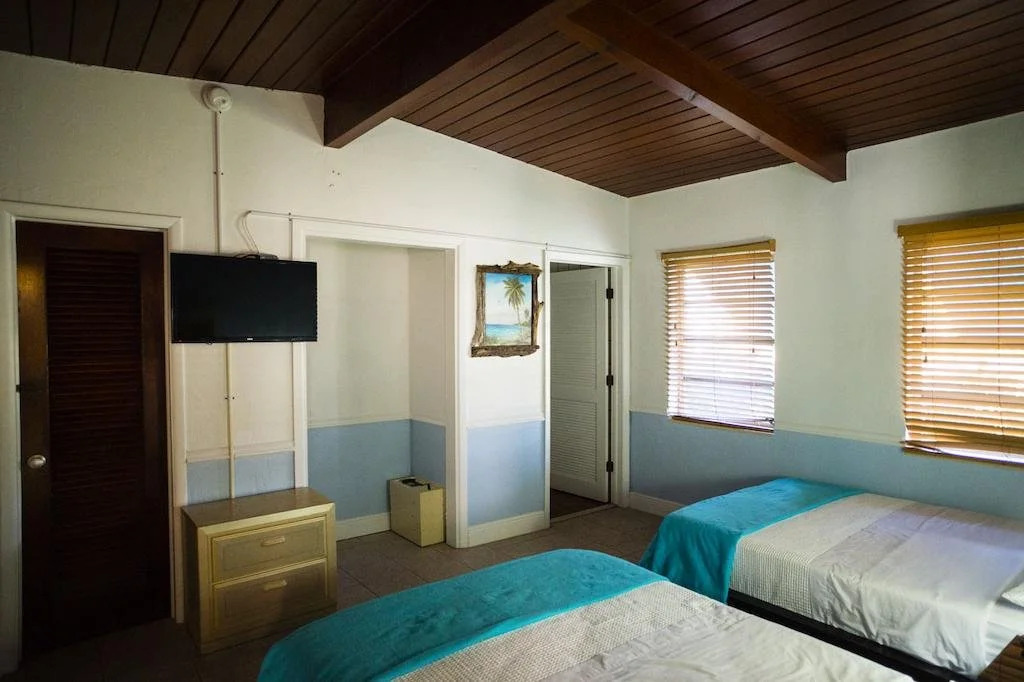 Edgewater Lodge