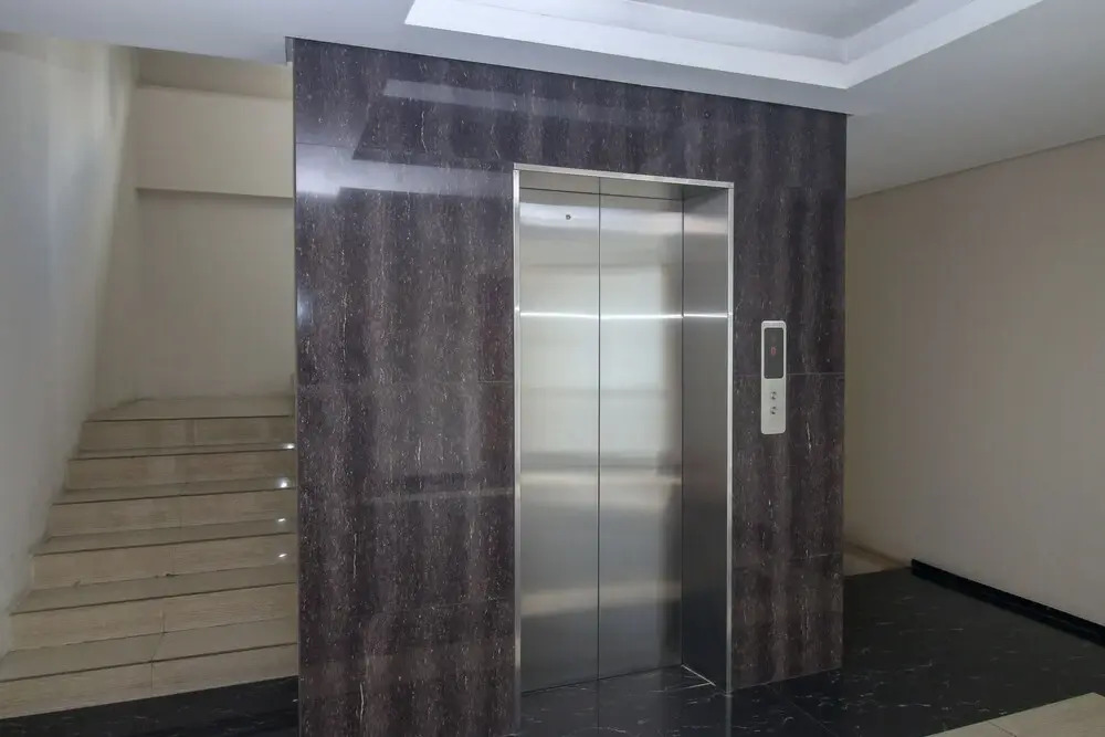 Airy Kuningan Karet Genteng Ijo 78A Jakarta