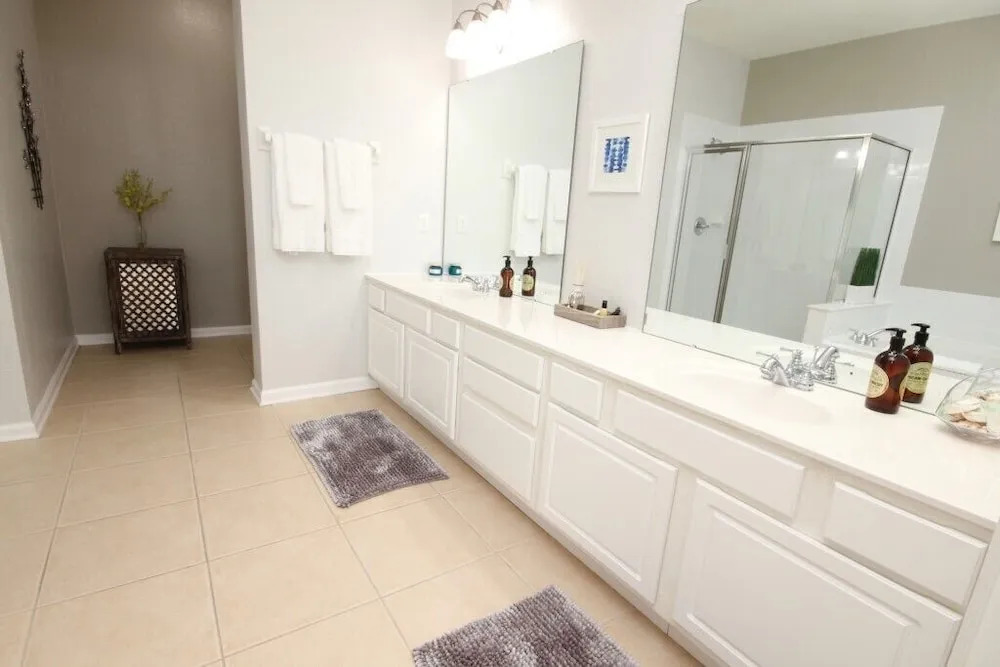 Lakeview Fantasy 3 Bedroom Condo
