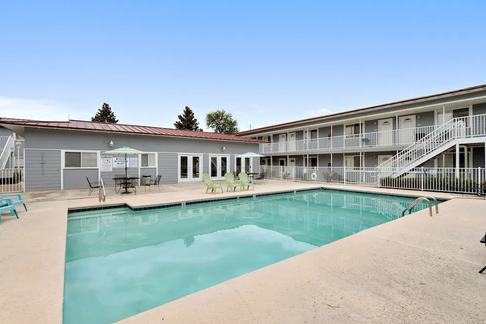 Oak Shores 166