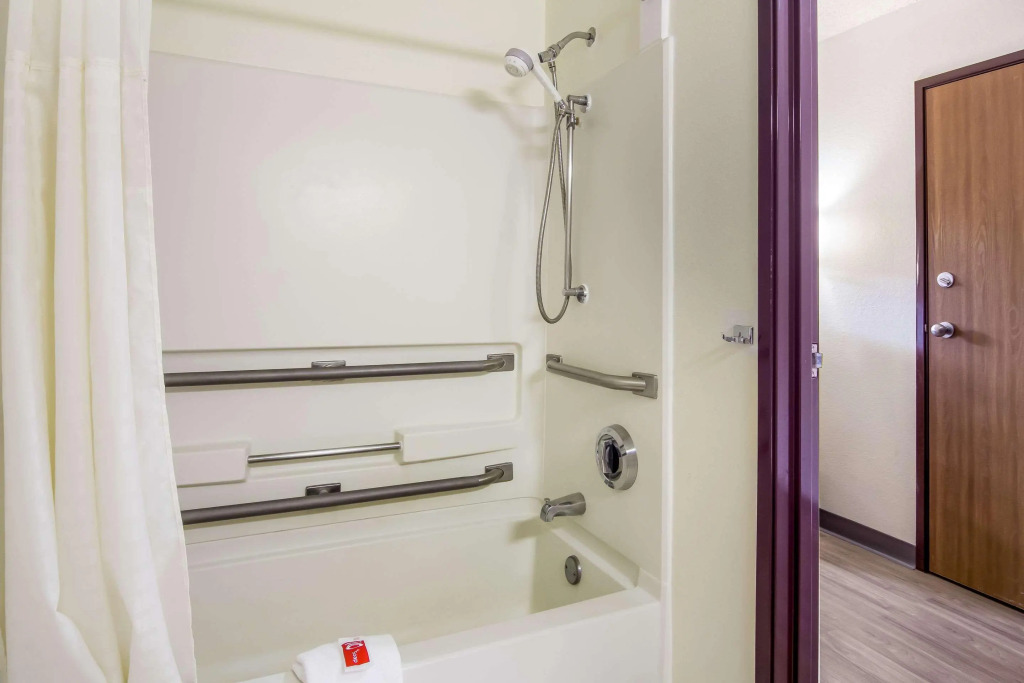 Super 8 Motel Somerset