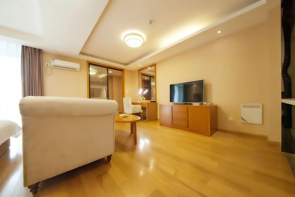 PE Hotels (Suzhou Xinghu Street Higher Education Area)