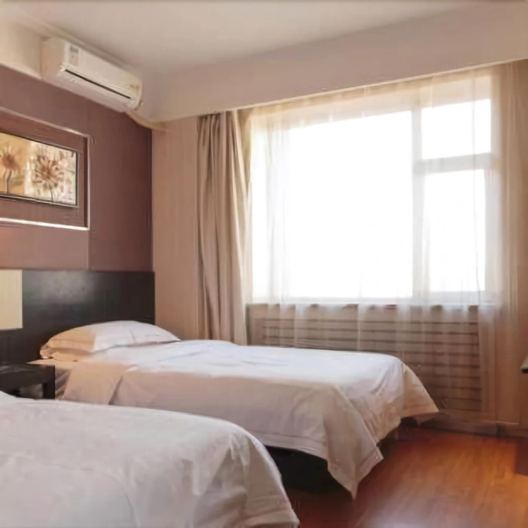 Yidu Business Hotel