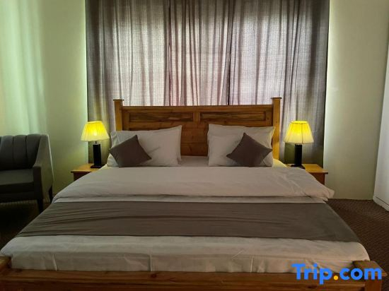 Skardu Saraye Hotel & Resort