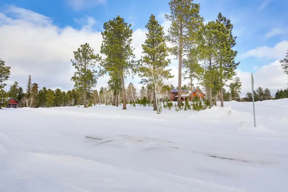 Modern Lead Cabin w/ Hot Tub, 6 Mi to Skiing!
