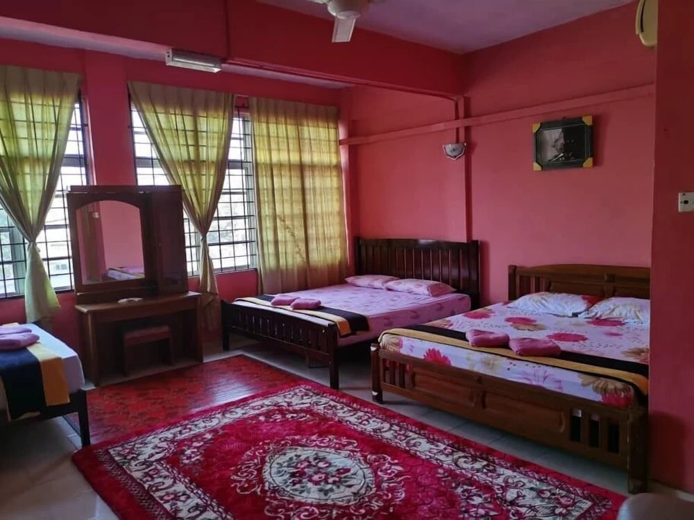 SPOT ON 90049 Saba Inn