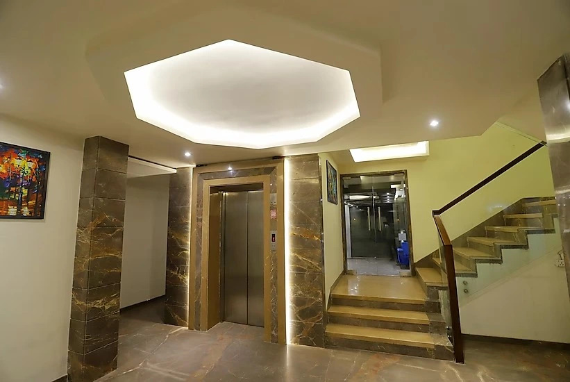 Hotel Skylark