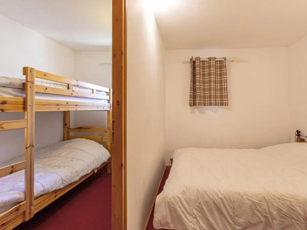 Chalet Plagne Soleil, 6 pièces, 10 personnes - FR-1-351-85
