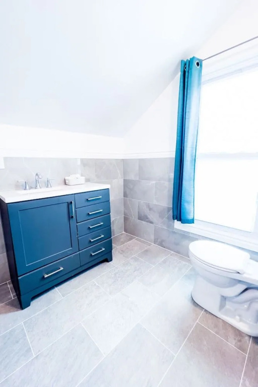 Perfect 6BR Stay Near Niagara Falls & Attractions