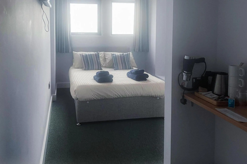 No 6 Ocean Cabins - Saundersfoot Harbour