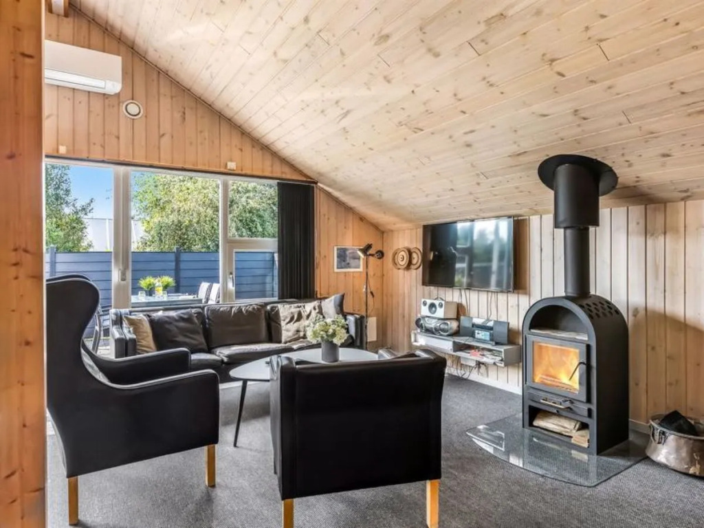 "Anton" - 900m from the sea in Western Jutland