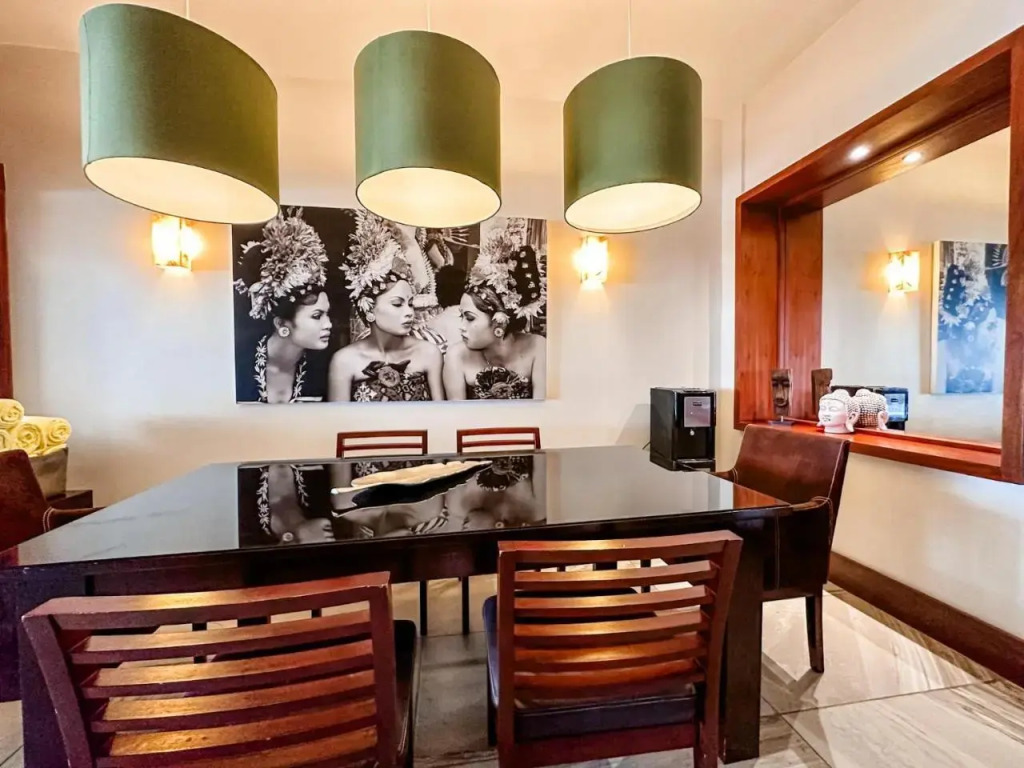 AT 2233 Amazing with Enormous Terrace & PrivatePool