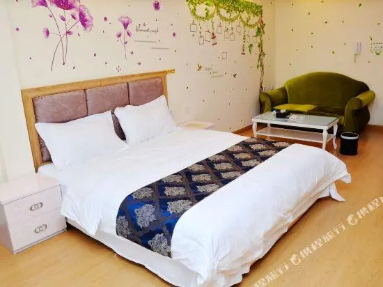 Home&Far Hotel